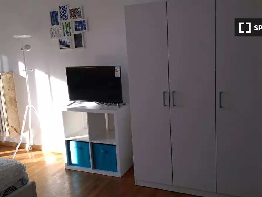 Immagine 7 di Camera condivisa in affitto  in Via Carlo Valvassori Peroni a Milano