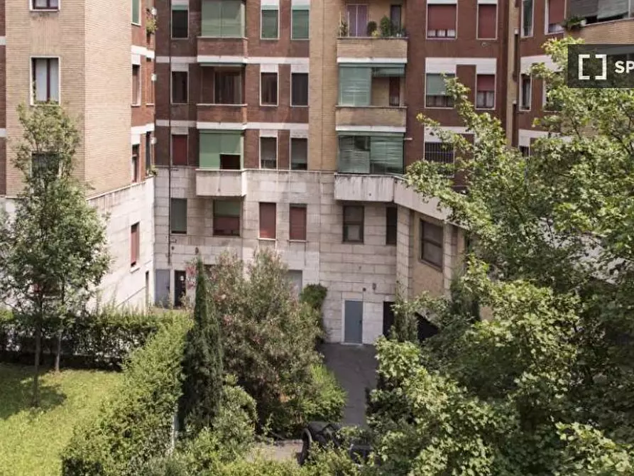 Immagine 17 di Camera condivisa in affitto  in Via Salvatore Barzilai a Milano