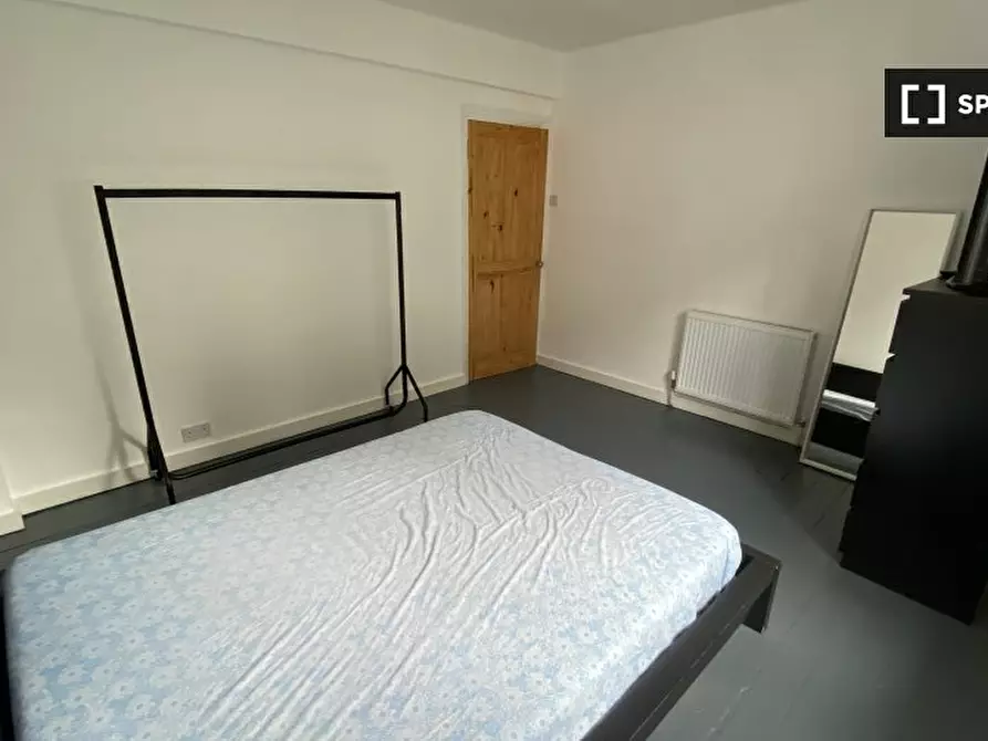 Immagine 17 di Camera condivisa in affitto  in Philpot St a Poplar
