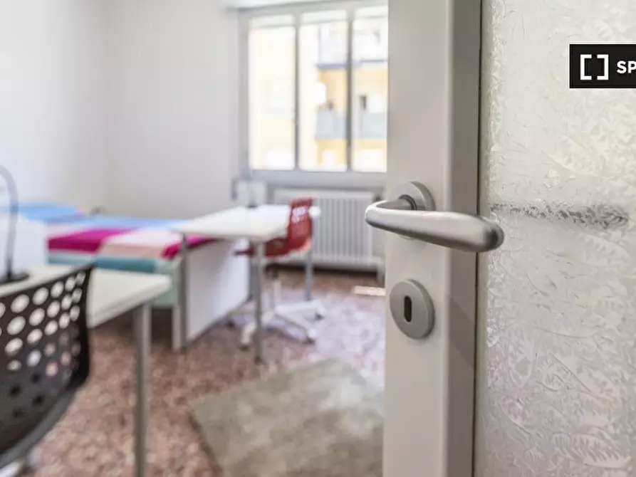 Immagine 11 di Camera condivisa in affitto  in Via Vittore Carpaccio a Bologna