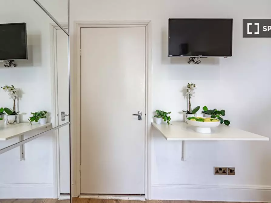Immagine 5 di Ufficio in affitto  in Queensborough Terrace a Paddington