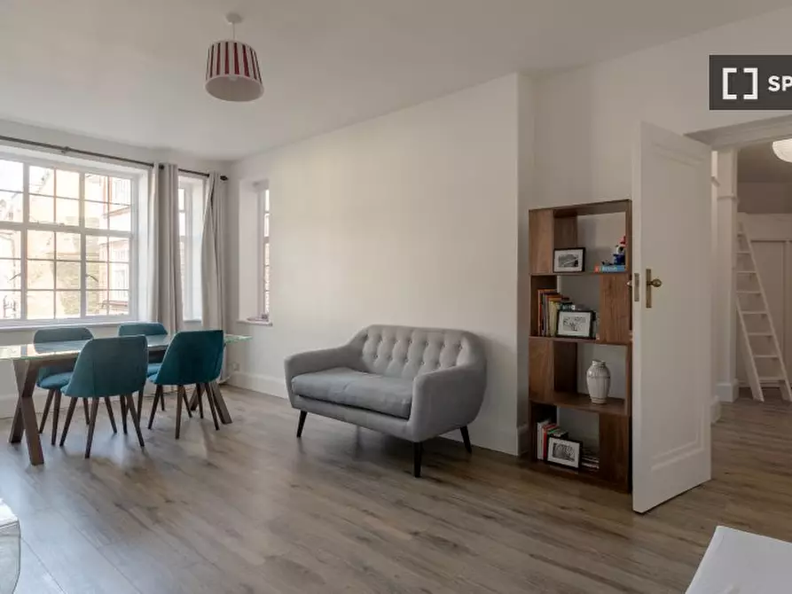 Immagine 10 di Appartamento in affitto  in Howitt Rd a Camden Town