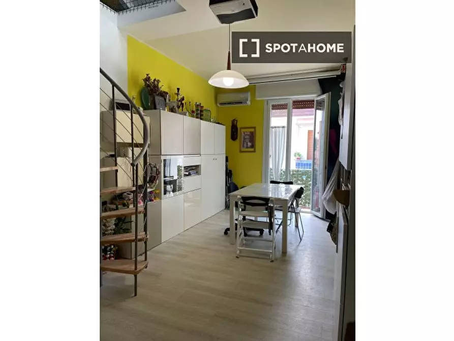 Immagine 4 di Camera condivisa in affitto  in Via Giuseppe Massarenti a Bologna