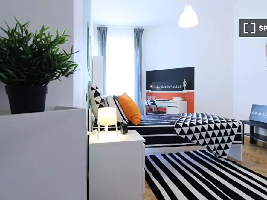 Immagine 1 di Camera condivisa in affitto  in della Stazione a Brescia