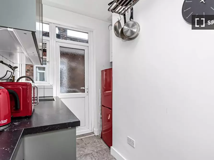 Immagine 7 di Appartamento in affitto  in Edward Rd a Walthamstow