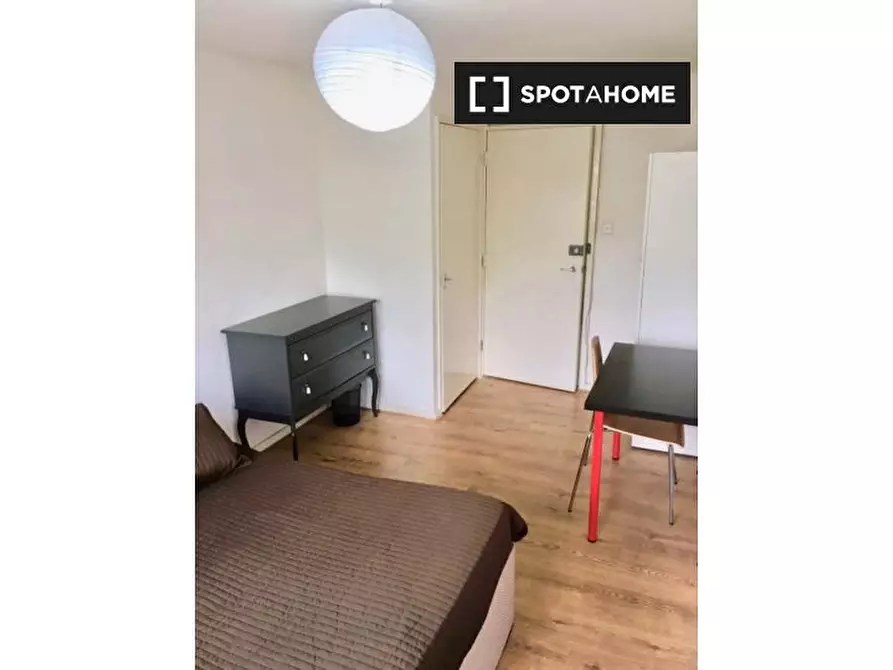 Immagine 4 di Camera condivisa in affitto  in Cheesemans Terrace a Hammersmith