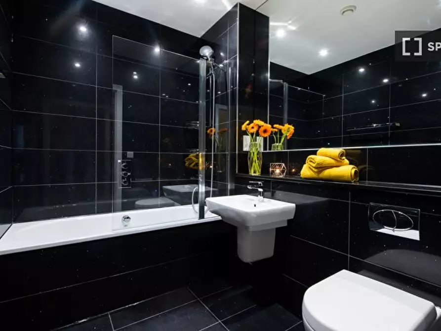 Immagine 4 di Appartamento in affitto  in St John's Hl a Wandsworth