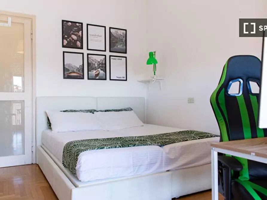 Immagine 5 di Camera condivisa in affitto  in Via Vettabbia a Milano