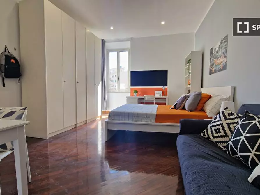 Immagine 3 di Camera condivisa in affitto  in Via Paolo Paruta a Roma