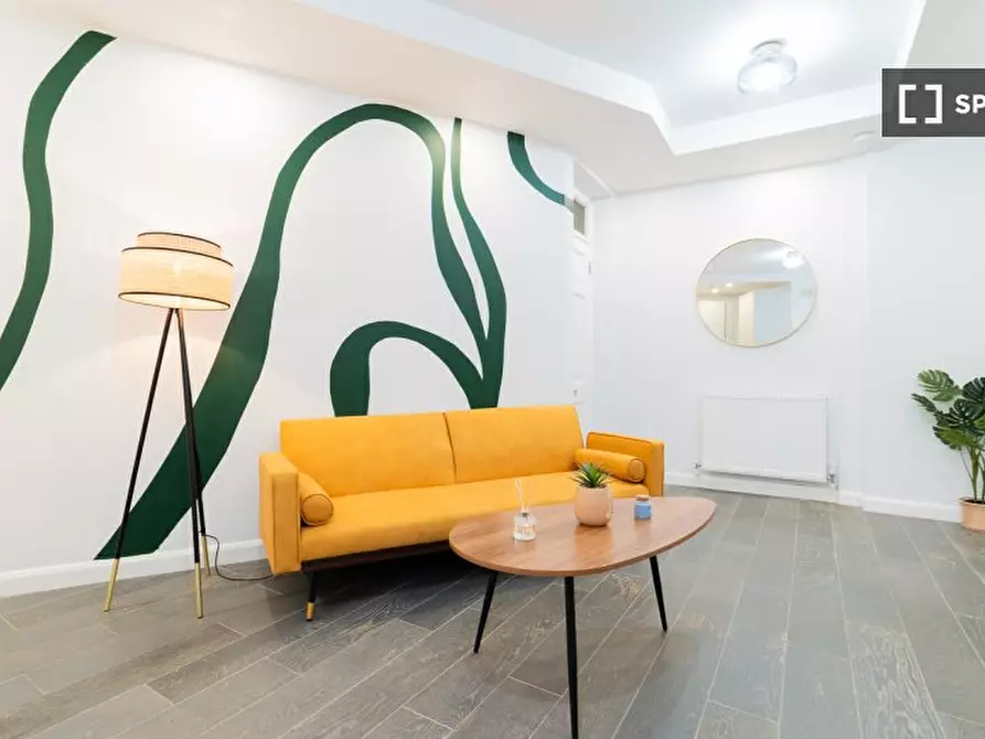 Immagine 2 di Appartamento in affitto  in Highbury Grove a Islington