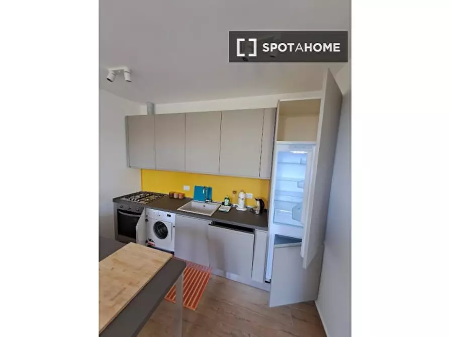 Immagine 15 di Ufficio in affitto  in Via Ippolito Nievo a Roma