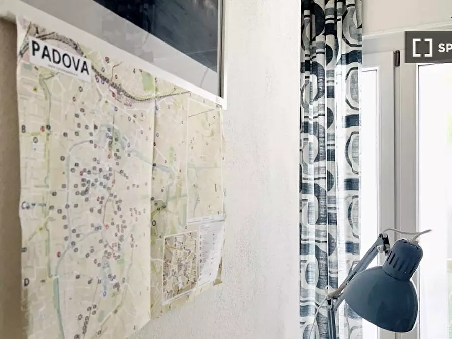 Immagine 4 di Camera condivisa in affitto  in Via Monte Solarolo a Padova