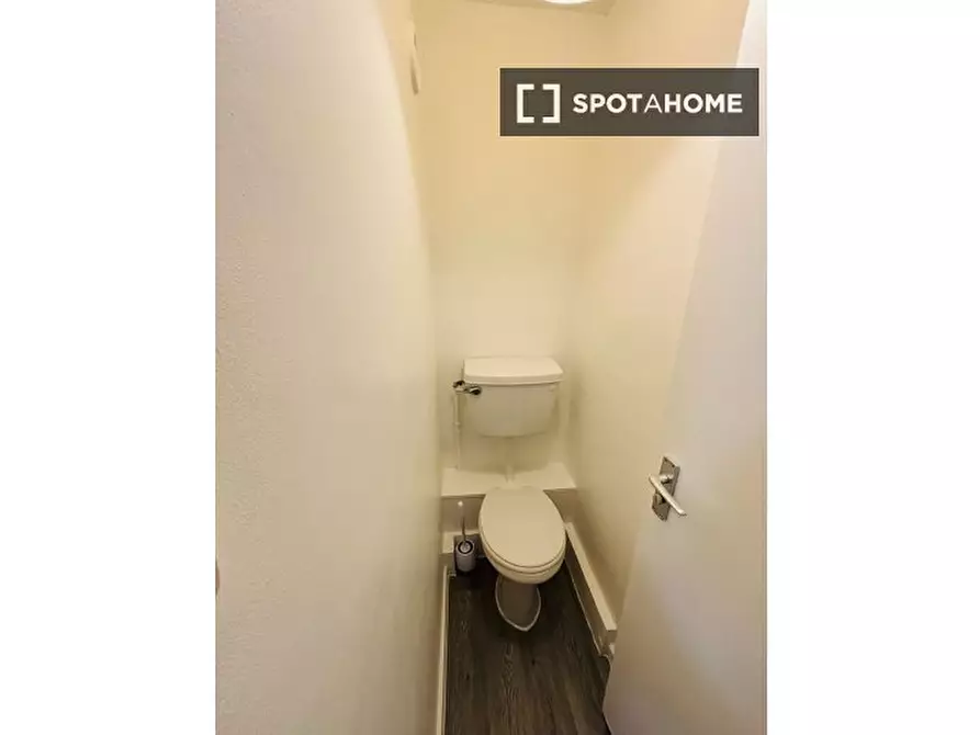 Immagine 7 di Camera condivisa in affitto  in Waynflete Square a Kensington