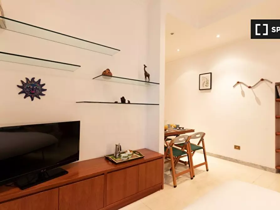 Immagine 5 di Appartamento in affitto  in Via Alberico II a Roma