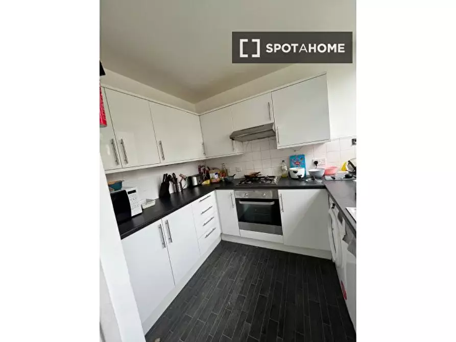 Immagine 3 di Camera condivisa in affitto  in Flat Macroom House a Paddington