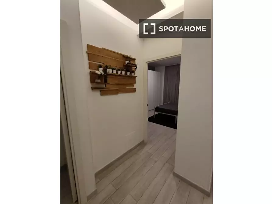 Immagine 10 di Camera condivisa in affitto  in Via Montebruno a Roma