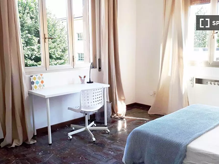 Immagine 10 di Camera condivisa in affitto  in Vasari/2 a Bologna