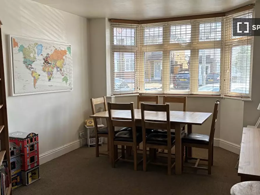 Immagine 4 di Appartamento in affitto  in Somerset Ave a Kingston Upon Thames