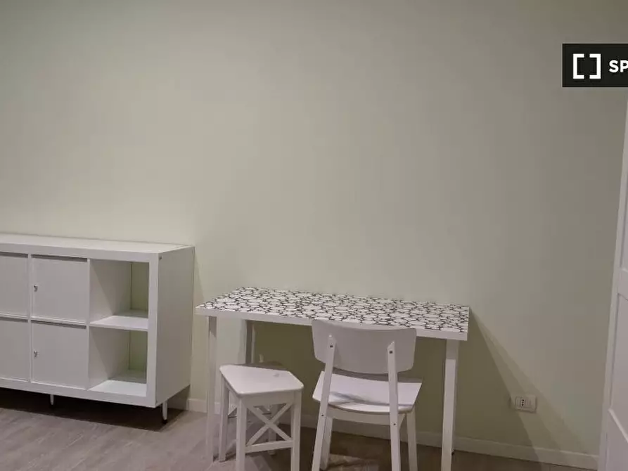 Immagine 2 di Camera condivisa in affitto  in Via Ugolino Cavalcabò a Roma