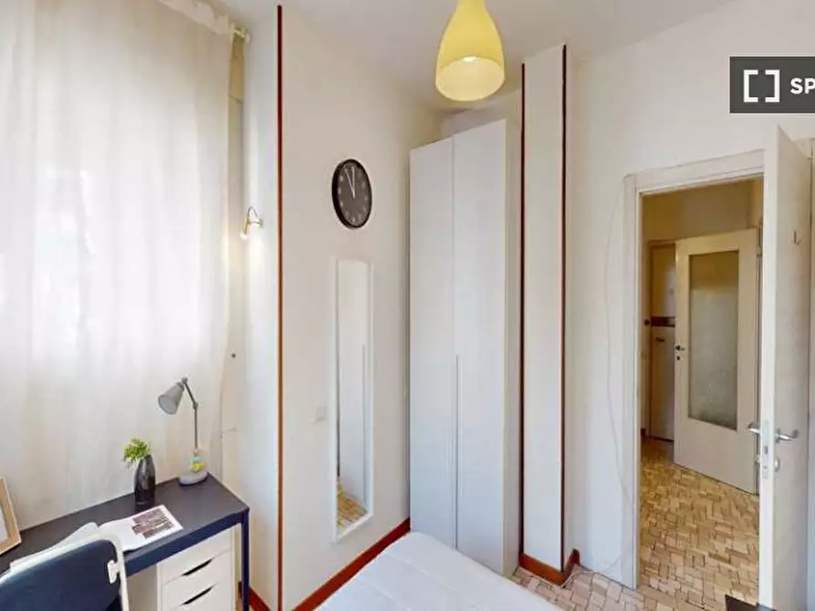 Immagine 1 di Camera condivisa in affitto  in Viale Legioni Romane a Milano