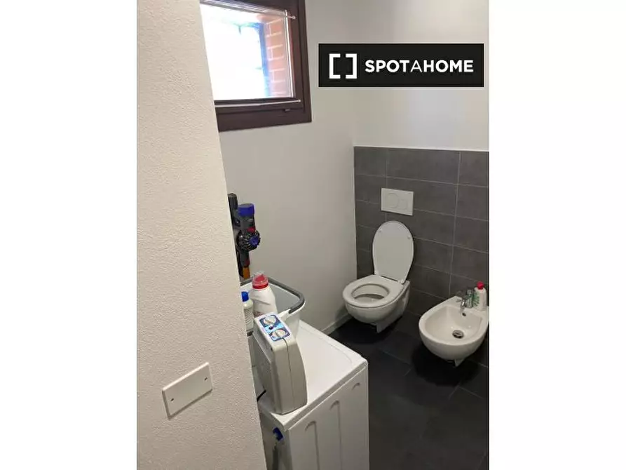 Immagine 6 di Appartamento in affitto  in Via Elio Bernardi a Bologna