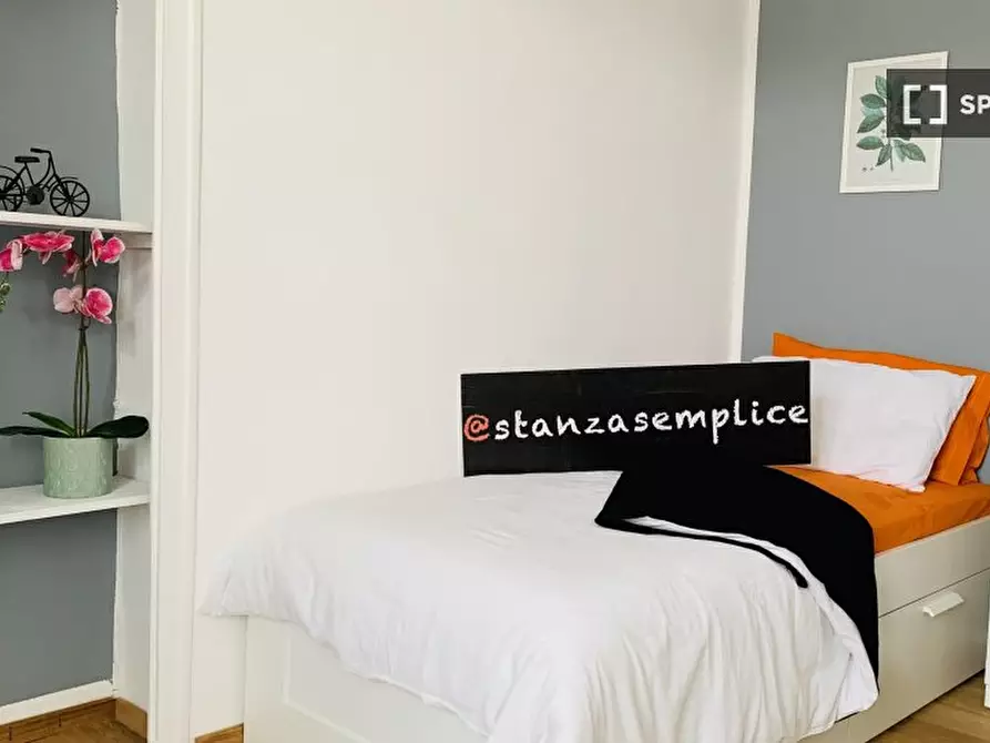 Immagine 4 di Camera condivisa in affitto  in Via Galliari n. a Torino