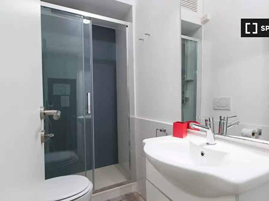 Immagine 13 di Appartamento in affitto  in Via del Beato Angelico a Roma