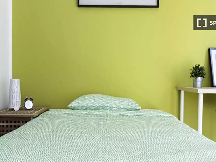 Immagine 1 di Camera condivisa in affitto  in Via Tarquinio Prisco a Milano