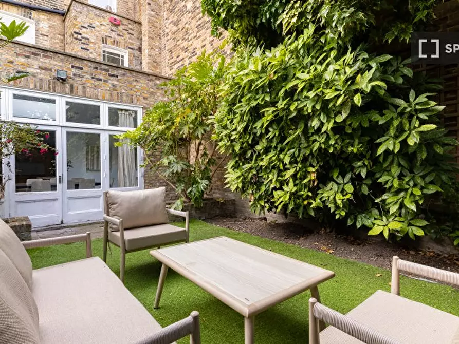 Immagine 10 di Appartamento in affitto  in Steele's Road a Camden Town