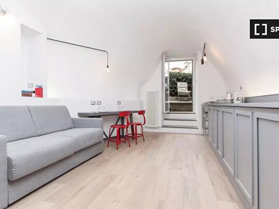 Immagine 2 di Appartamento in affitto  in Via di S. Giovanni Decollato a Roma