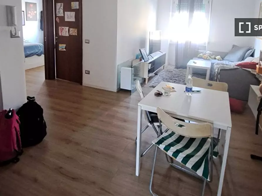 Immagine 3 di Appartamento in affitto  in Via Carlo della Rocca a Roma