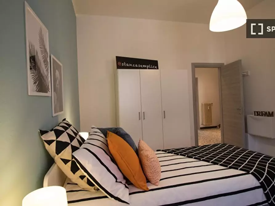 Immagine 3 di Camera condivisa in affitto  in Pasubio/C a Brescia