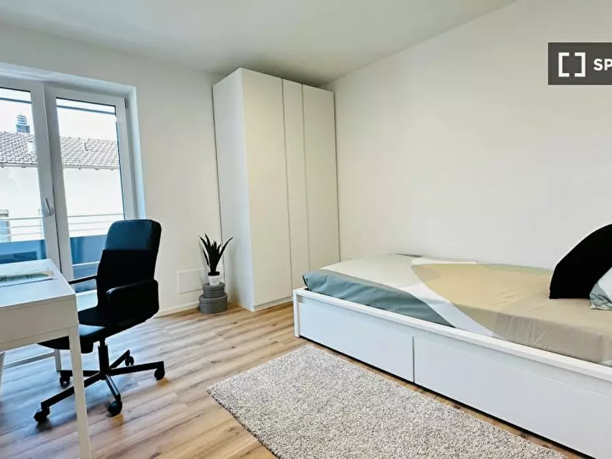 Immagine 13 di Camera condivisa in affitto  in per Cognola a Trento