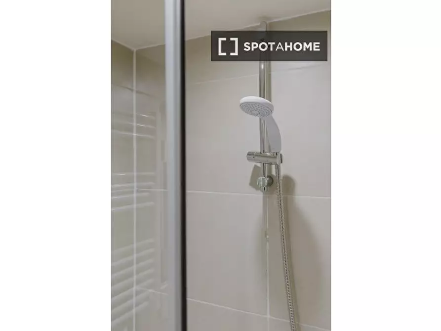 Immagine 11 di Appartamento in affitto  in A Globe Rd a Poplar