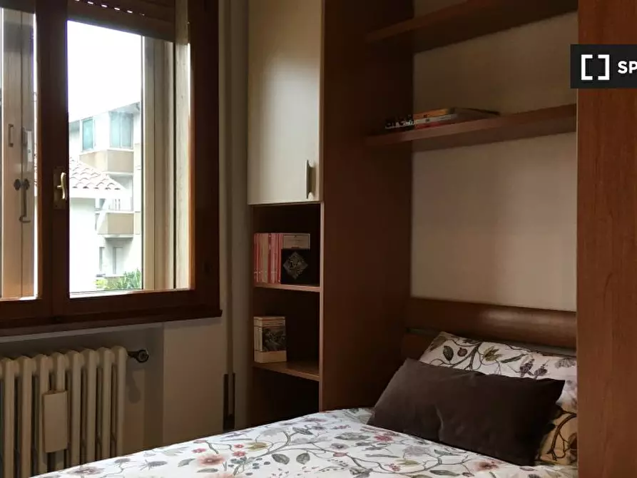 Immagine 1 di Camera condivisa in affitto  in Via Federico Confalonieri a Padova