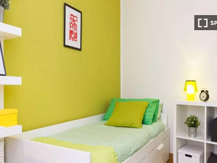 Immagine 1 di Camera condivisa in affitto  in Via Larga a Milano