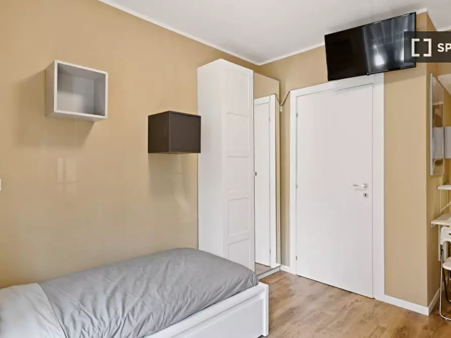 Immagine 1 di Ufficio in affitto  in Via Isaac Newton/B a Milano