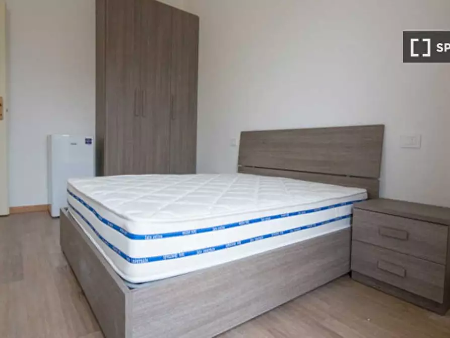 Immagine 4 di Camera condivisa in affitto  in VIA RESSI a Milano