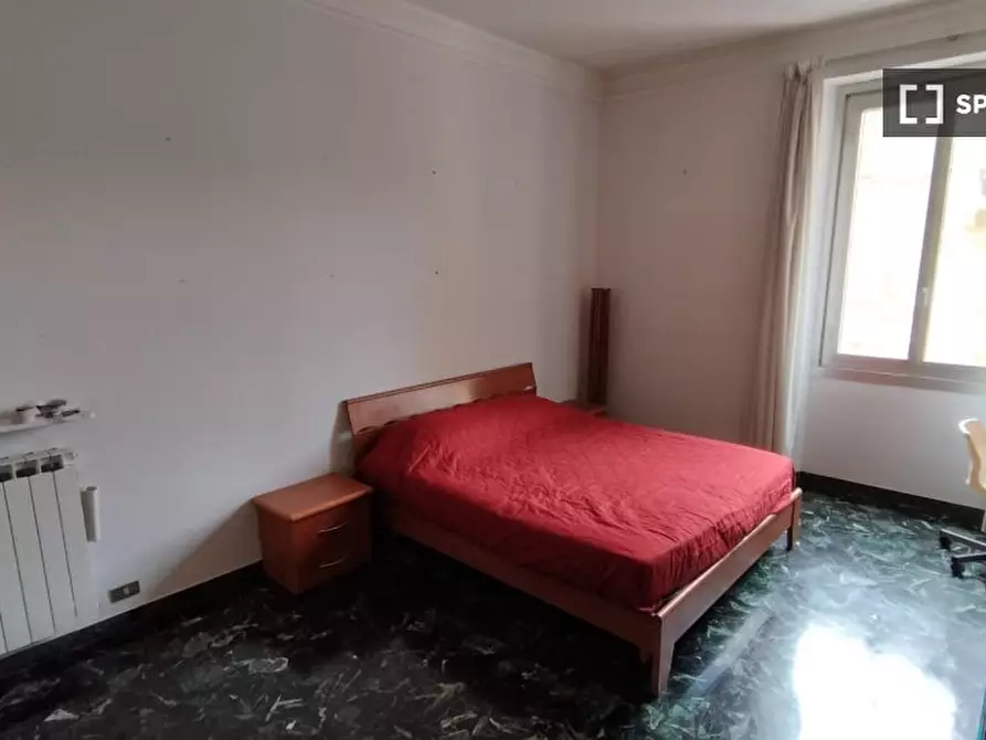 Immagine 4 di Camera condivisa in affitto  in Via Francesco Sivori a Genova
