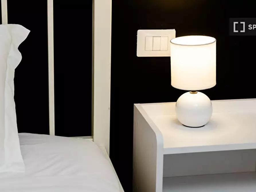 Immagine 17 di Appartamento in affitto  in Via Alessandria a Roma