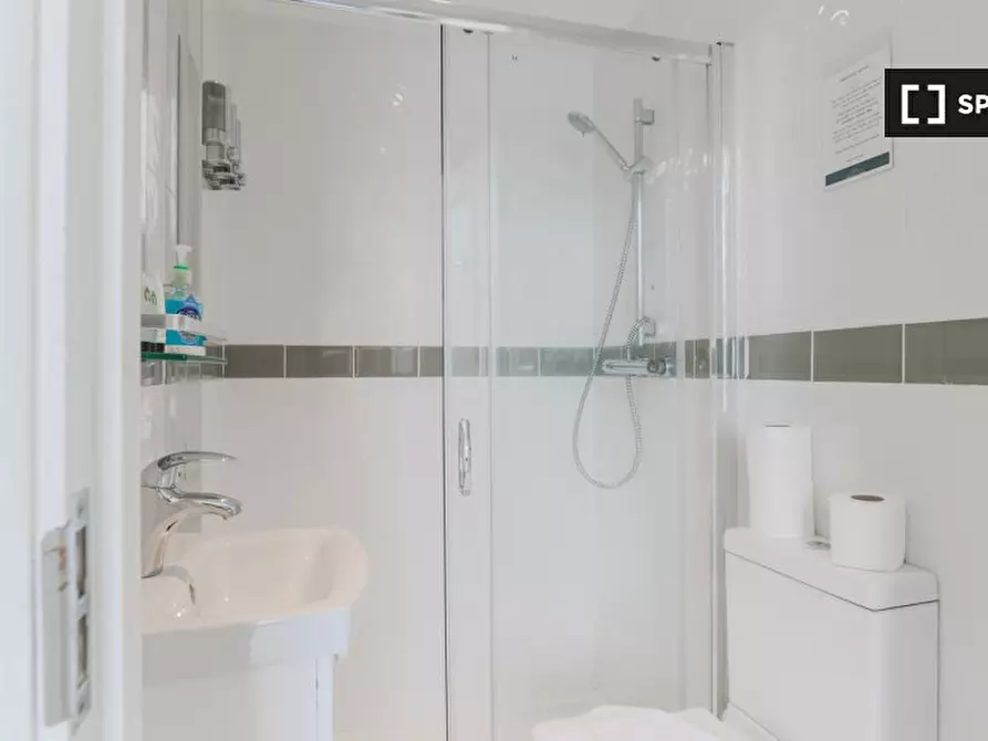 Immagine 14 di Ufficio in affitto  in Nevern Rd a Kensington