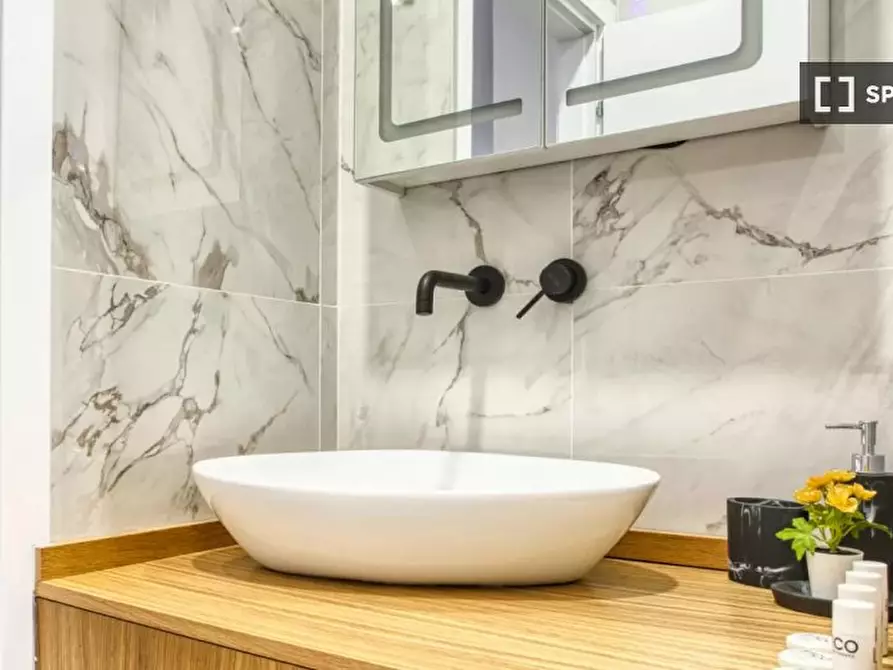 Immagine 15 di Appartamento in affitto  in Via Aminto Caretto a Milano