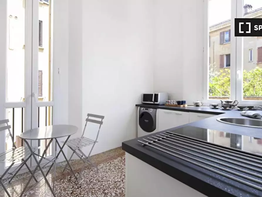 Immagine 9 di Appartamento in affitto  in Via Cesare Battisti a Bologna