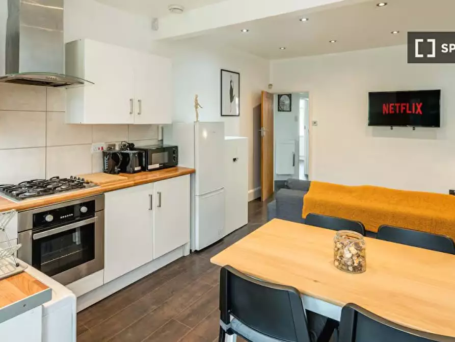 Immagine 4 di Appartamento in affitto  in Parkfield Crescent a Hounslow