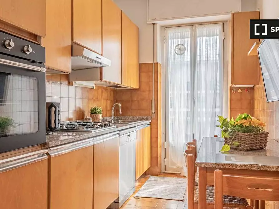 Immagine 7 di Camera condivisa in affitto  in Via Angera a Milano