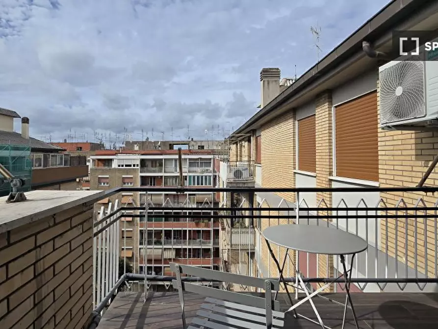 Immagine 15 di Camera condivisa in affitto  in Via Nicolò da Pistoia a Roma