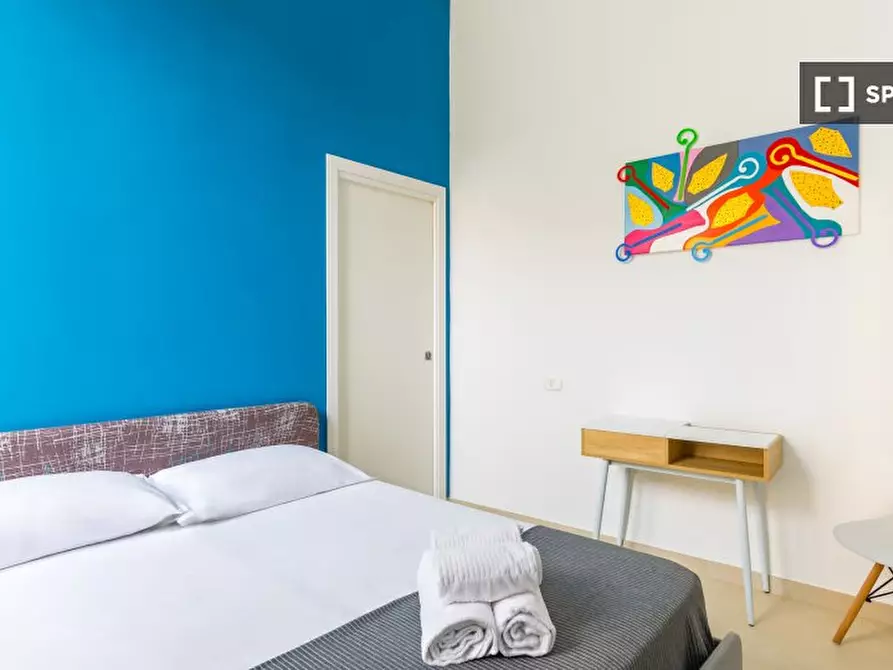 Immagine 4 di Appartamento in affitto  in Via Suor Orsola a Napoli