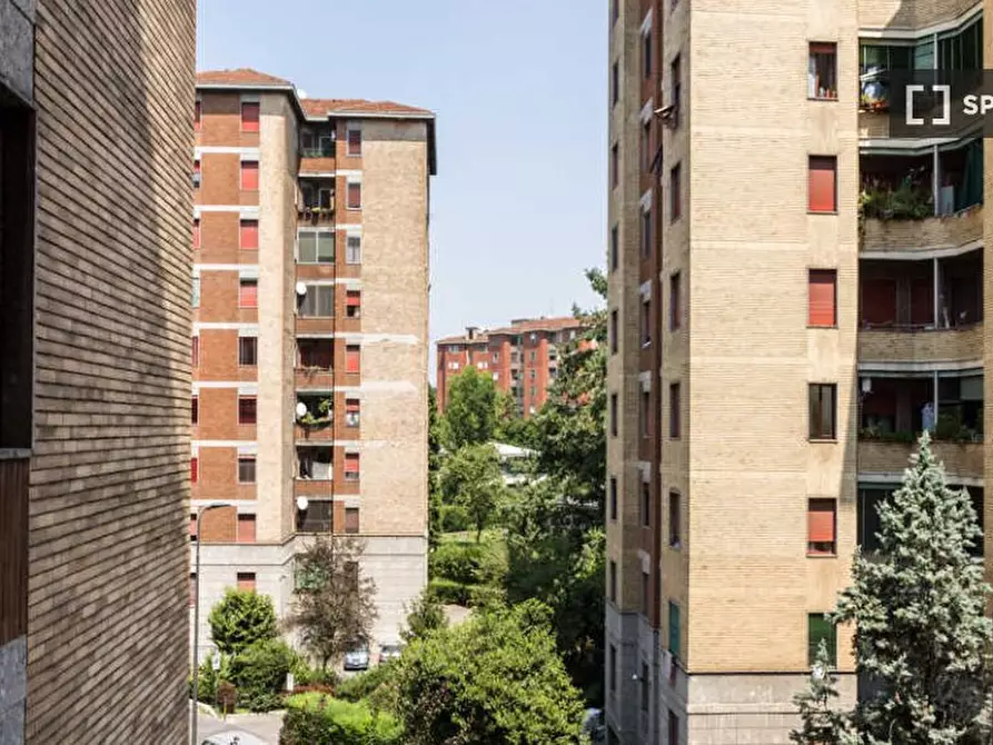 Immagine 2 di Camera condivisa in affitto  in Via Salvatore Barzilai a Milano