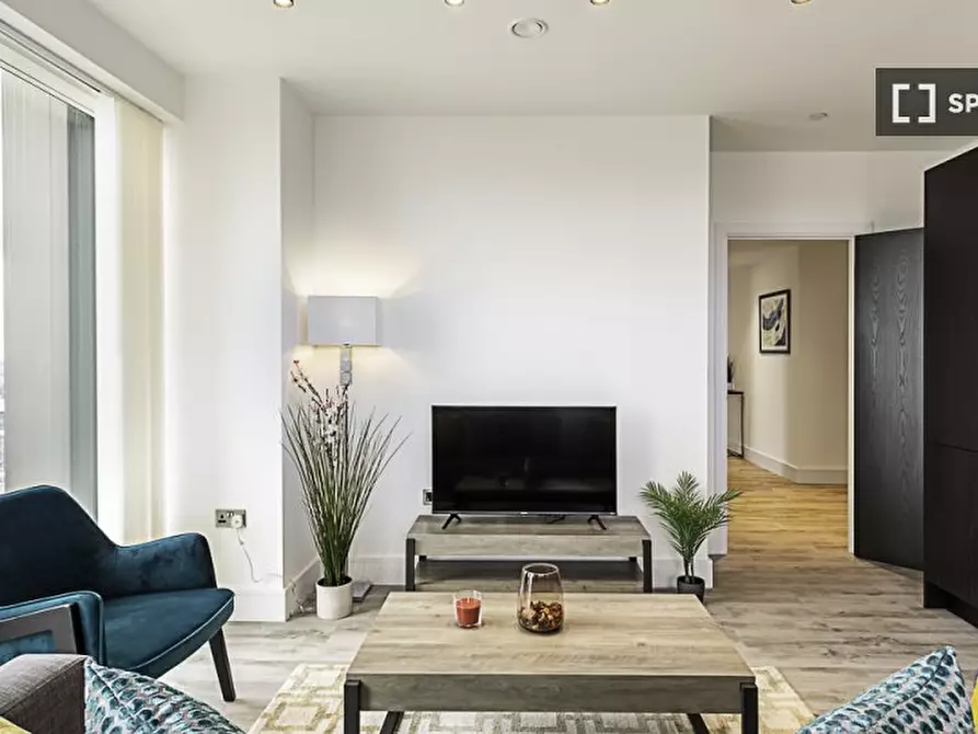 Immagine 8 di Appartamento in affitto  in Icon Tower a Ealing