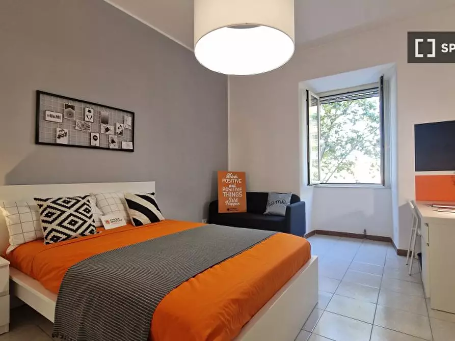 Immagine 4 di Camera condivisa in affitto  in Via Ostiense a Roma